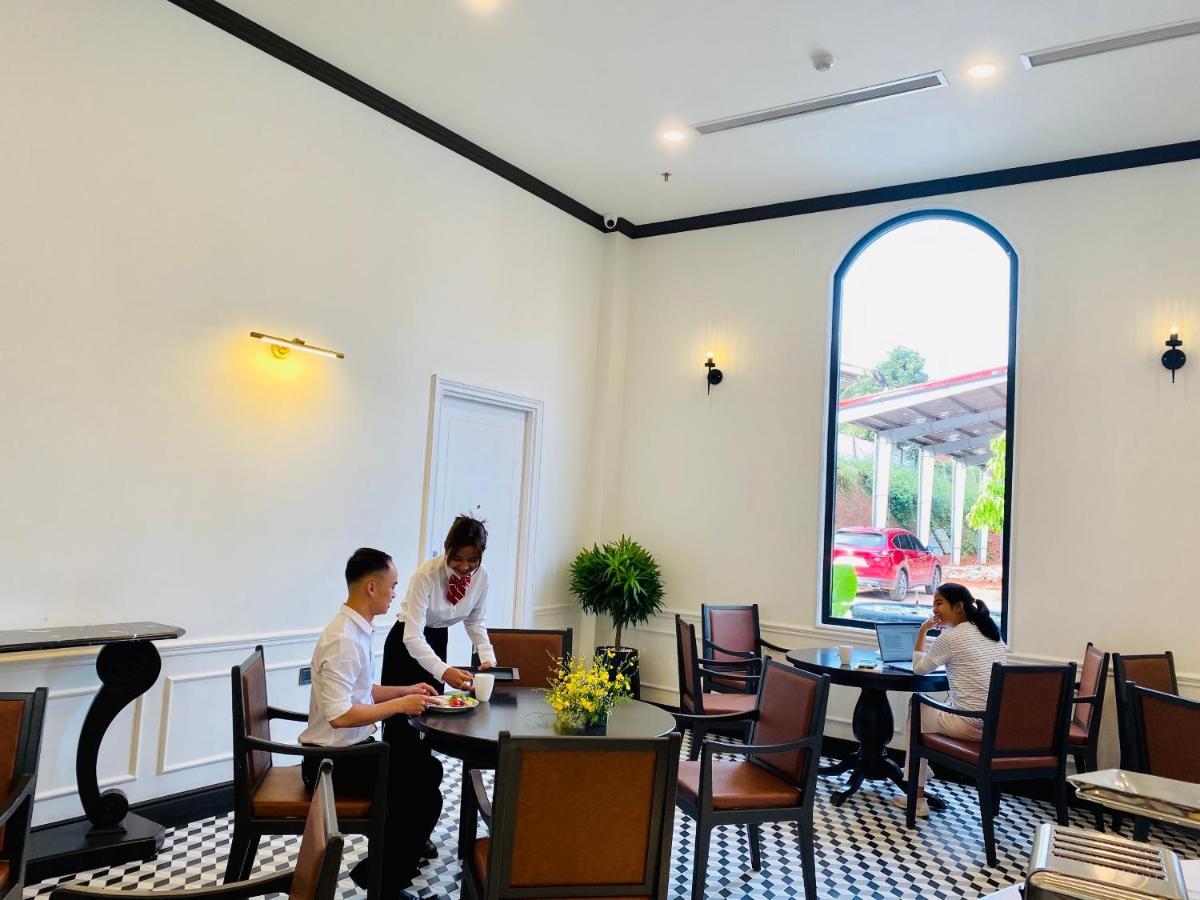Gia Nghia Robin Hotel Exterior photo